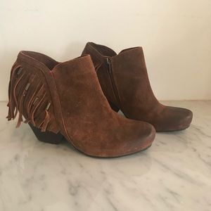 Brown Fringe booties